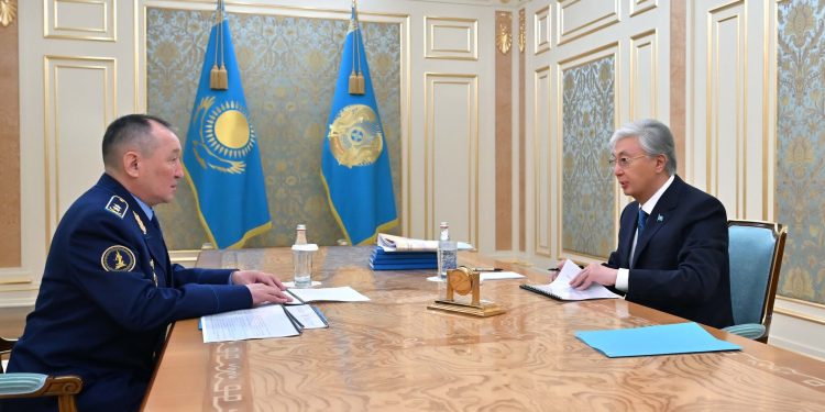 Президент Қорғаныс министріне армияны цифрландыру мен әскери реформаларды жеделдетуді тапсырды