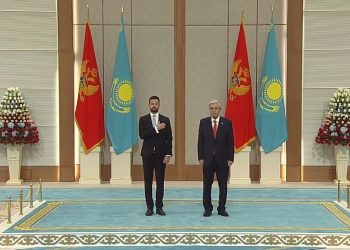 Қасым-Жомарт Тоқаев Черногория Президенті Яков Милатовичті ресми қарсы алды