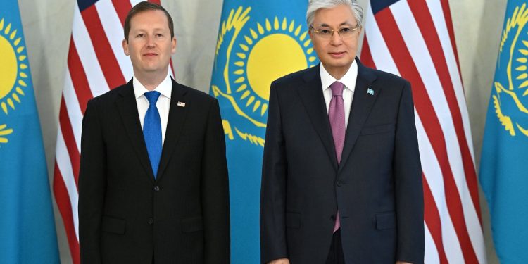 Тоқаев АҚШ Президентінің Оңтүстік және Орталық Азия бойынша арнайы өкілі Серджио Горды қабылдады
