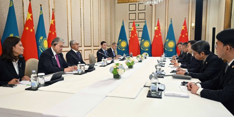 Қазақстан мен CCCC теміржол және энергетика саласындағы ынтымақтастықты күшейтеді