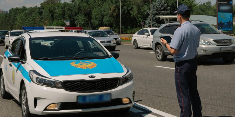 Елімізде үш күнде 139 заңсыз жолаушы тасымалдау фактісі тіркелді
