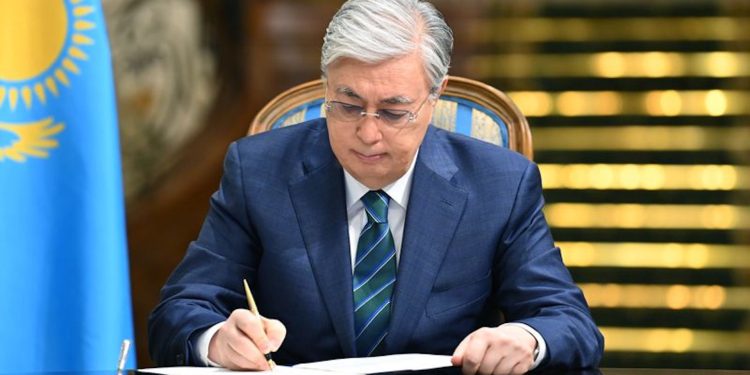 Президент Қатар Әміріне көңіл айту жеделхатын жолдады