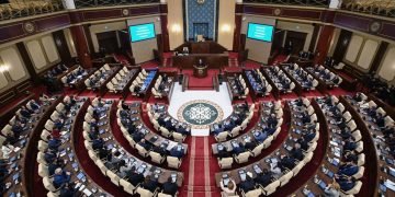 Құрылтайдың алғашқы сессиясында маңызды кадрлық шешімдер қабылданды