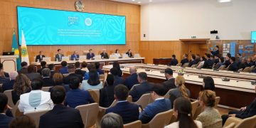 ОСК Құрылтайдың 145 депутатын тіркеп, куәліктері мен төсбелгілерін табыстады