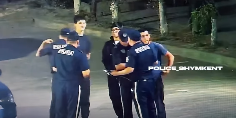 Шымкентте дрифт жасаған жүргізуші 10 тәулікке әкімшілік қамаққа алынды