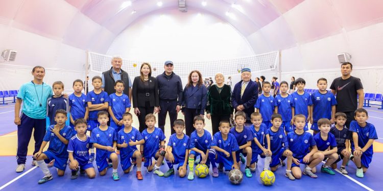 Два новых модульных спортивных зала открыли в Шымкенте
