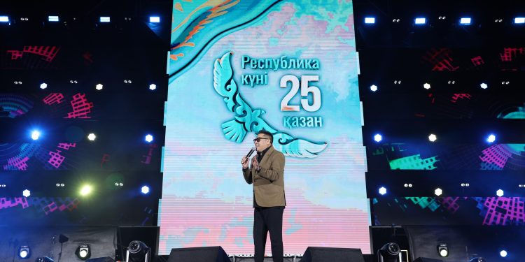 Республика күніне арналған мерекелік концерт өтті