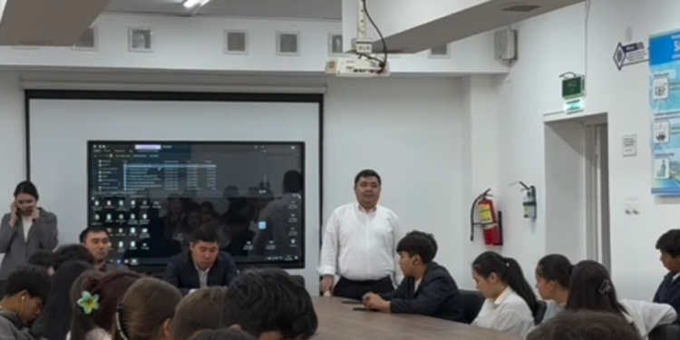Студенттерге интернеттегі діни ақпаратты ажырату жолдары түсіндірілді